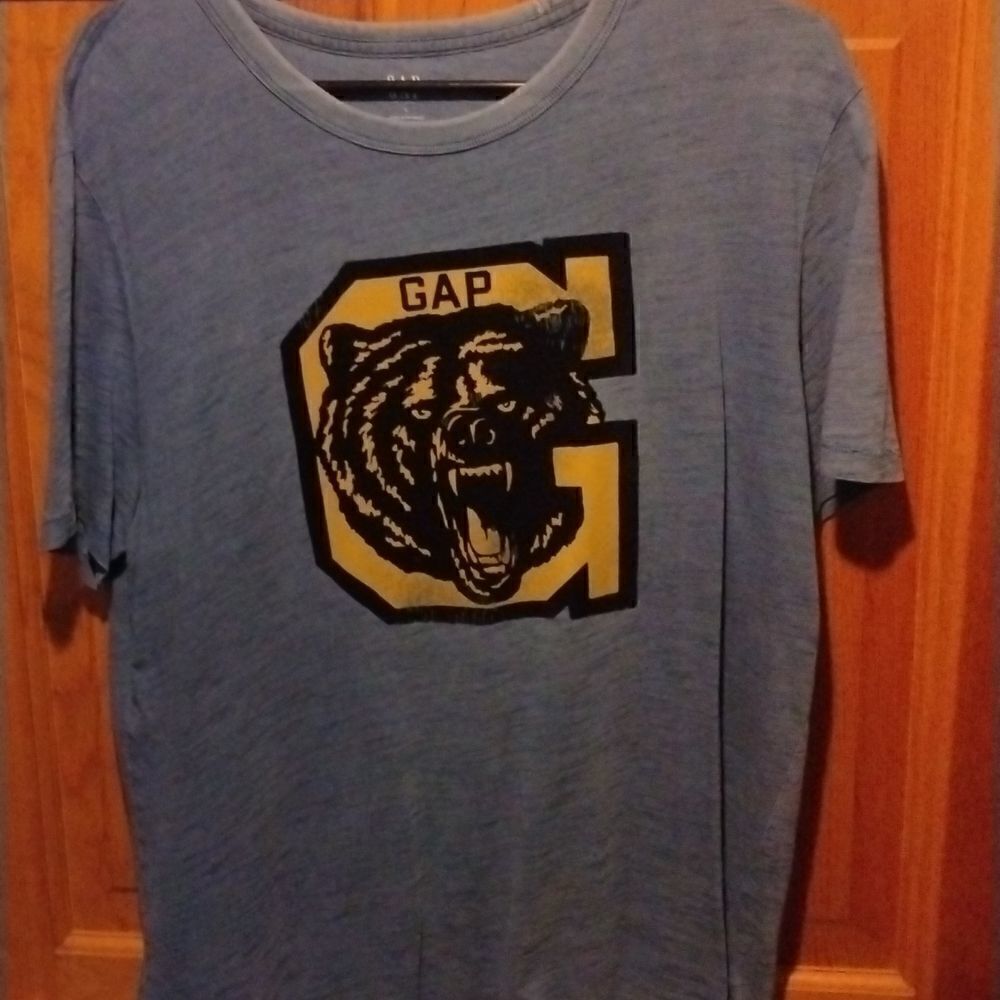 Cool Gap Tee - Picture 2 of 3